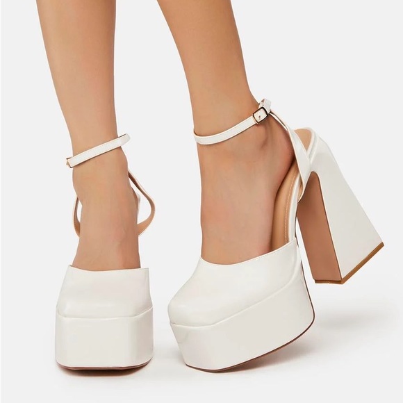 SIMMI
Adley Platform Block Heels - Picture 2 of 2